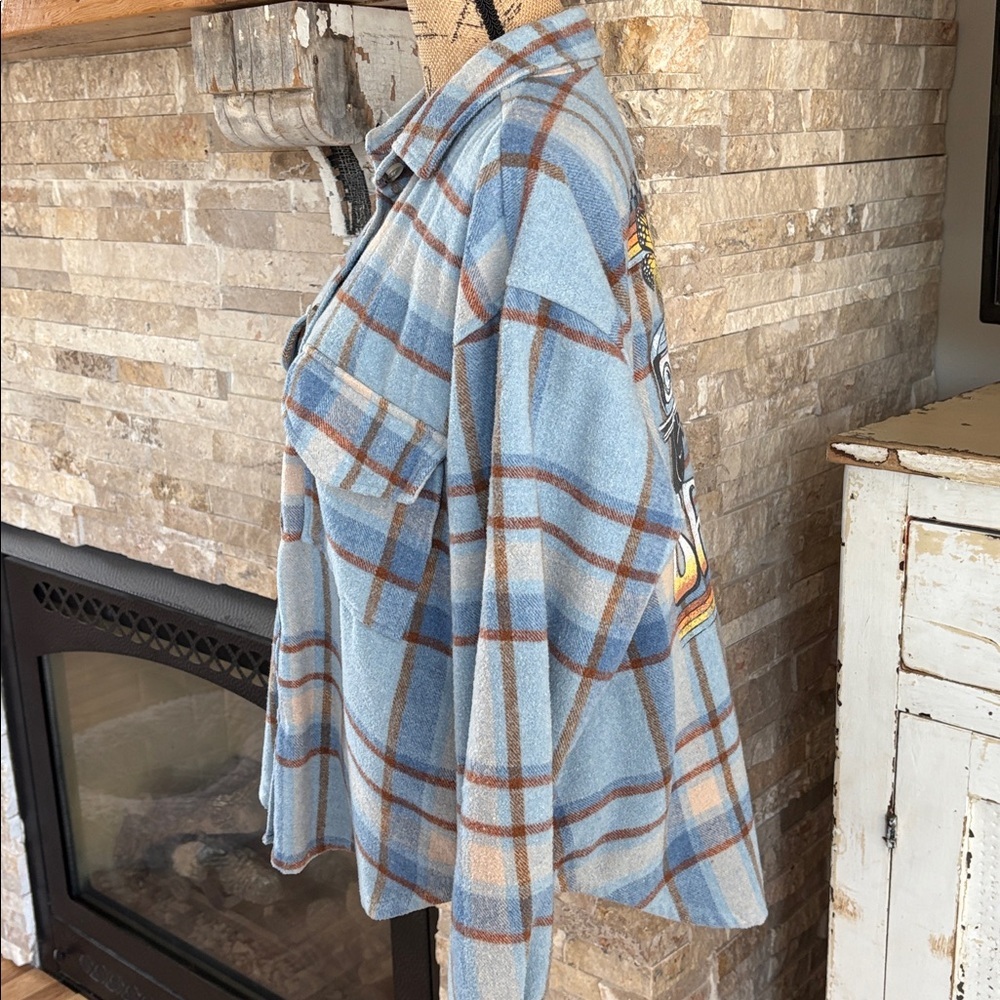 Ford Bronco shacket flannel blue brown cream flannel butterflies Bronco graphic - Picture 8 of 16